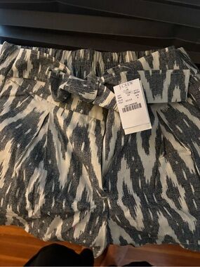 J. Crew High-Waist Printed Tie-Belt Shorts in Cream and Black